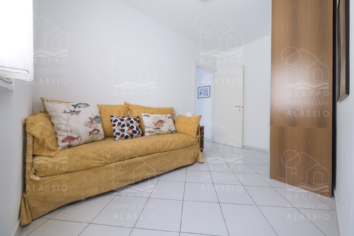 Trilocale in affitto a ALASSIO 6 posti letto