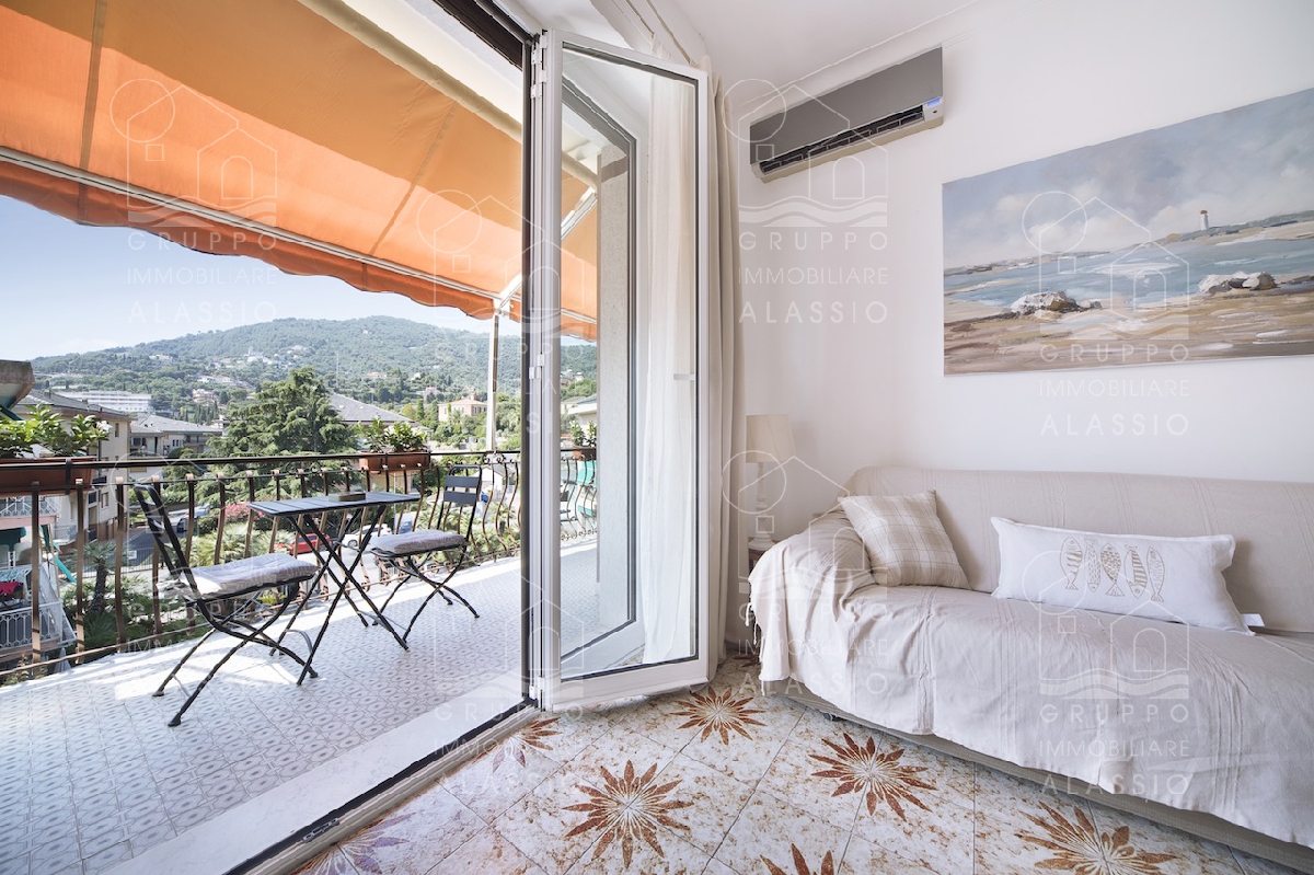 Trilocale in affitto a ALASSIO 4 posti letto