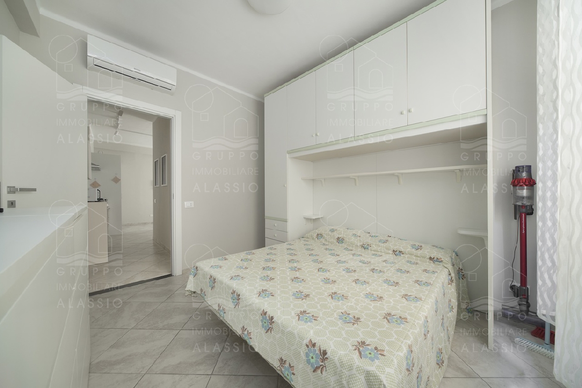 Trilocale in affitto a ALASSIO 6 posti letto